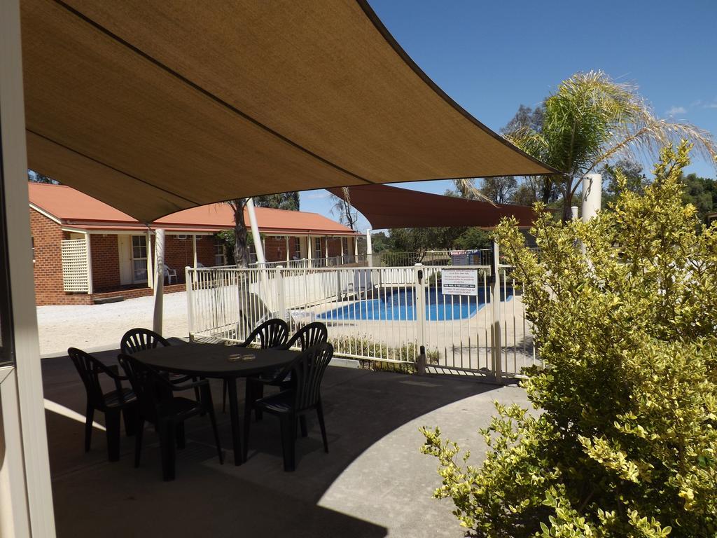 Lydoun MotelChiltern エクステリア 写真