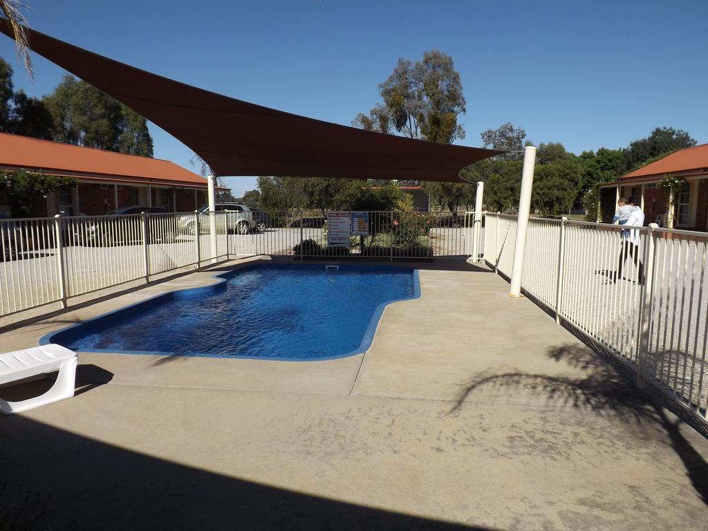 Lydoun MotelChiltern エクステリア 写真